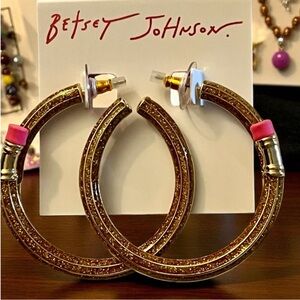 L➿k 🫶🏻Betsey Johnson’s Back to School Pencil Hoops 😮!!!